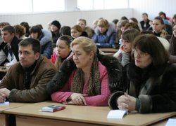 В обговоренні даної теми активну участь взяли викладачі та студенти ІІІ – ІV курсів кафедри фінансів і кредиту